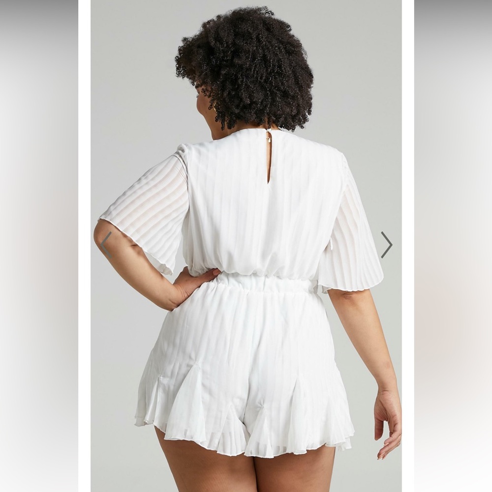 PLAY ON MY HEART PLAYSUIT IN WHITE - Picture 3 of 7